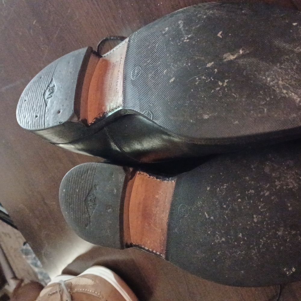 Shoes - Picture 2 of 2